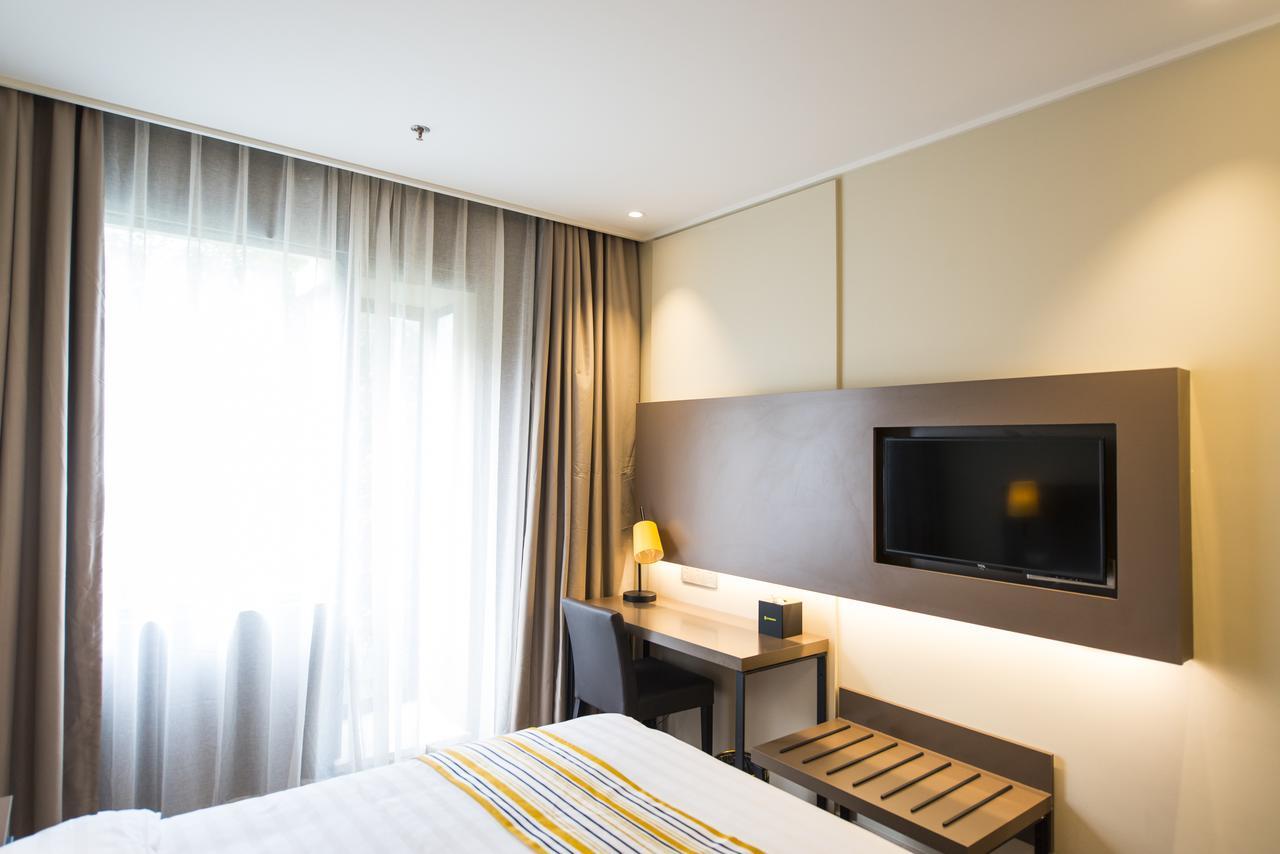 Zhangjiang Park 3*