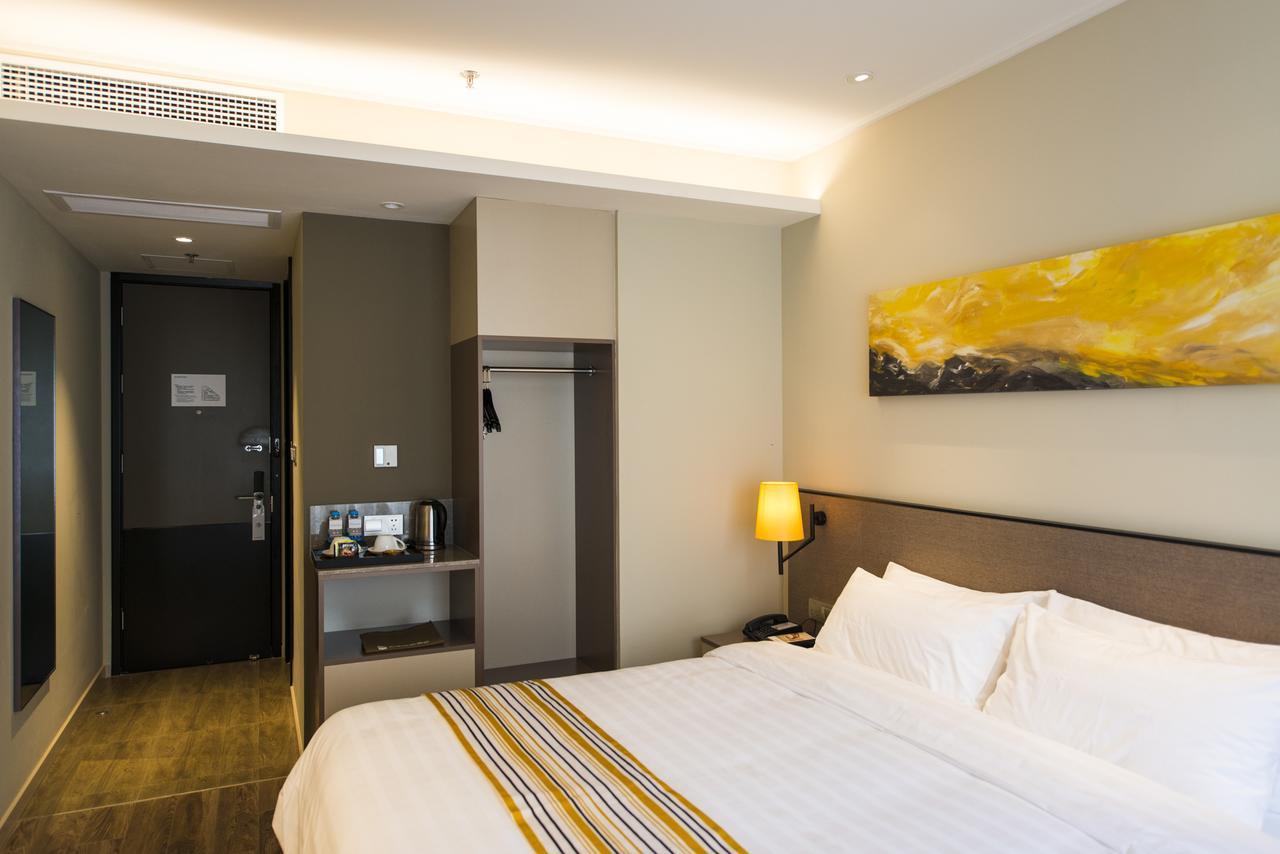 Zhangjiang Park 3*